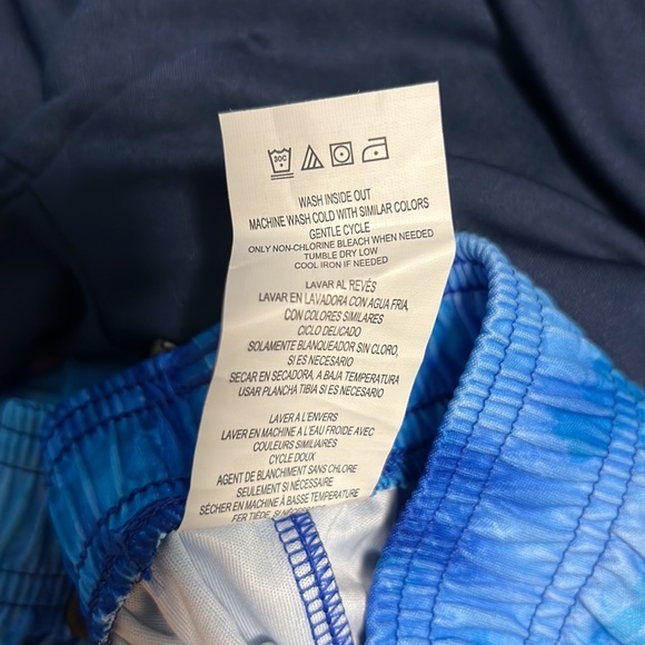 Under Armour NWT Boys 2 Piece Set YSM - Picture 12 of 12